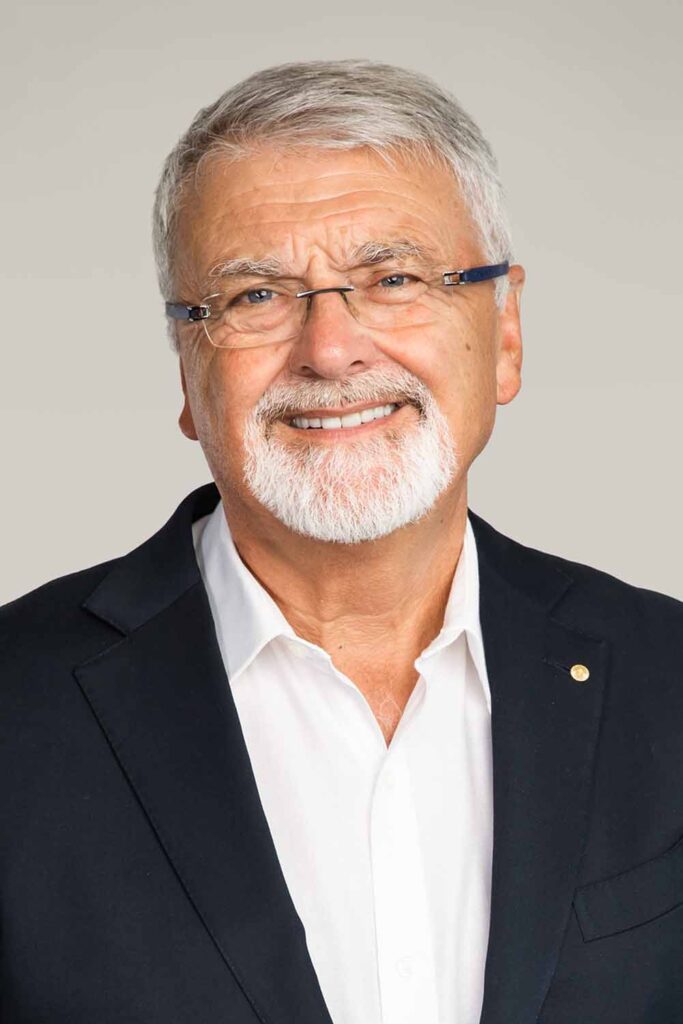 uLaunch - Photo of Peter Shergold